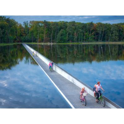 Fietslus Fietsen langs én door het Water